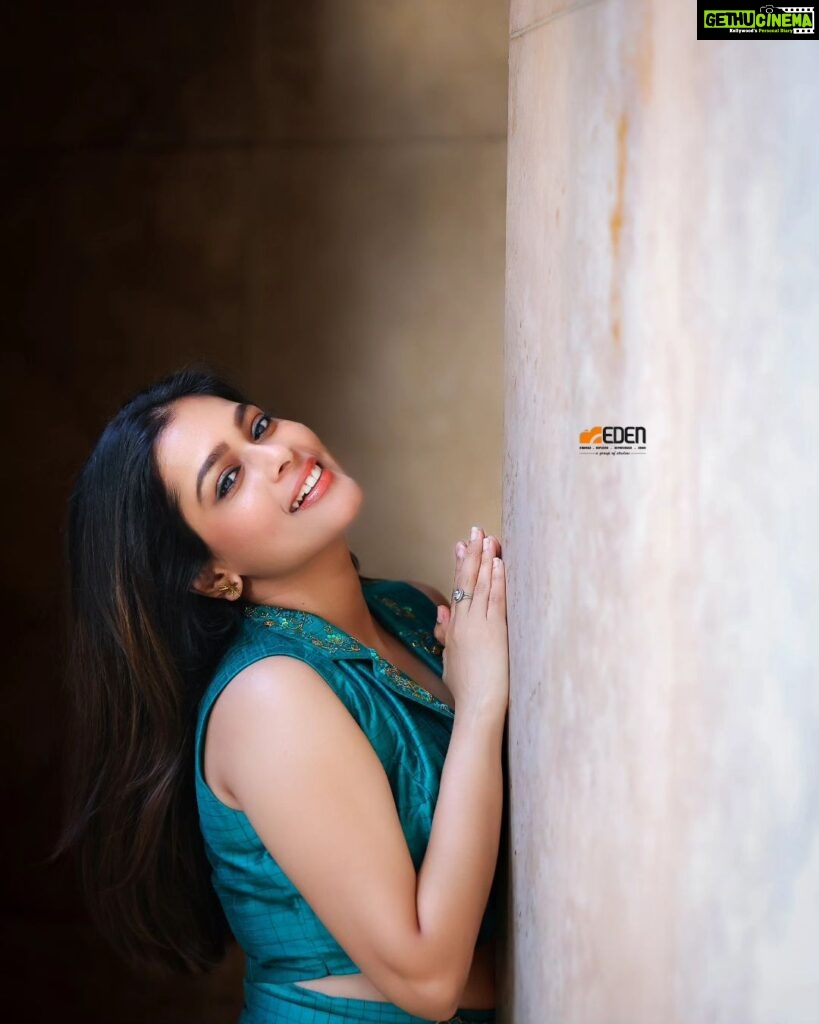 Keerthi shanthanu Instagram - #kikivijay Magnifies with her elegance... . . . In Frame @kikivijay11 EVP Film City