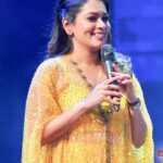 Keerthi shanthanu Instagram - On stage ✨🎤 #isaivellam2023 #canada Loved working & being there😇 Overwhelmed with all ur love 💛 After a long time with this fun loving guy @rjvijayofficial 💛 This golden outfit from @studio149 💛 Thanks to @latikaproductions @latikagoldhouse for havin us💛 Thanx for the pics ma @sobejan.photography ✨