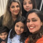 Keerthi shanthanu Instagram – Sucha sweet & cute family ❤️ Touchwood! @rambhaindran_ 🤗
Lovely meeting u all 😍
Thank u had a niceee time 🥰
#canada