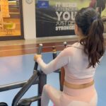 Ketaki Mategaonkar Instagram - Everyday has a promise of a new you! 🩷 #PhoenixMindset. #Workout #powergirl
