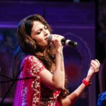 Ketaki Mategaonkar Instagram - Take me back to the night! ❤ #ketakimategaonkar #concertoutfit #music #instadaily #ootd #explorepage #concertseries