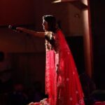 Ketaki Mategaonkar Instagram - I Love You All ❤️ 📸 @asifshaikhphoto #ketakimategaonkar #reels #concert #music #reelkarofeelkaro #reelitfeelit #reelsinstagram #reelsviral #remix #song #chalahawayeudya #marathi #explorepage #musical Pune, Maharashtra