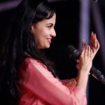 Ketaki Mategaonkar Instagram - One of the Most overwhelming nights!! To witness this ! 🥹♥️ #KetakiMategaonkarLiveinConcert in a stadium with an audience more than 15 thousand in Sangli ! I witnessed it before for only when I performed for award shows and events with multiple artists but this level of love and mad energetic fans for my own concert Was a first one! Just one word! GRATITUDE ! ♥️🥹 I would like to thank Roopam, all my amazing team of musicians and above all God! 🌸💜♥️ Videos coming soon! Moraya!🙏🏻