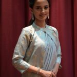 Ketaki Mategaonkar Instagram - Grateful 🌸🌼 #TheJacketSaree . Makeup: @diptimakeupartist Outfit: @labelsoniyasaanchi Clicks: @rushi_clicker , @rohanpujari_rp Management: @cosmostarmedia . #ketakimategaonkar #grateful #awardwinning #instafashion #ootd