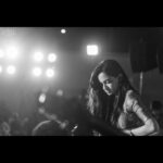 Ketaki Mategaonkar Instagram - Some snippets from the recent concert in Pune❤️ What a blast, packed audience! . 📸: @akki_paranjape_ . #ketakimategaonkar #event #singersongwriter #actress #chalahawayeudya