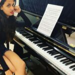 Ketaki Mategaonkar Instagram – Me when they say “Okay ketaki , play the whole piece now in one go”.😂💜 #midmusiccrises