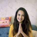 Ketaki Mategaonkar Instagram - 2 CRORE VIEWS crossed of BOLAVA VITTHAL on my Official YouTube Channel ! I can’t express my happiness!! Only and only one word! GRATITUDE ! ♥️☺️😇🥰!! #Gratitude #Youtube #Official