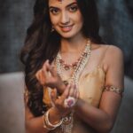 Ketaki Mategaonkar Instagram - One of my favourite shoots!! 😇 #neelratnajewellery #Manmohini Series Credits Photography : @puneduskphotography Set by: @setsbypunedusk Fashion by: @style_by_apurva Makeup: @makeupbyberdesaurabh Jewellery: @neelratnaenergyproducts Outfit: @labelveena Brand Ambassador: @ketakimategaonkar