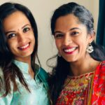 Ketaki Mategaonkar Instagram - आज दसरा…😇😇 आजच्या दिवशी श्री रामरायांनी रावणाचा वध करून लंकेवर विजय मिळवला .. दसरा हा फक्त सण नसून स्वतःमधल्या अपप्रवृत्तींचा नाश करुन स्वतः मधल माणूसपण उंचावण्याचा ही दिवस आहे अस मला वाटतं.. आजच्या धावपळीच्या जीवनात आपण स्वतः वर च प्रेम करायला विसरतो… चला … आज एक सोन्याच पान स्वतःला च देऊया आणि हृदयातला एक कोपरा स्वतःवर प्रेम करायला ठेऊया.♥️☘️ विजयादशमीच्या सर्वांना हार्दिक शुभेच्छा …🙏😇☘️ जय श्रीराम @deeptikingramickelsen first Dussehra in the house ! And you’re here! 😇🩷♥️