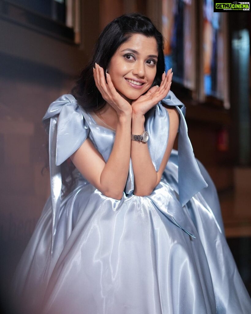 Actress Kinjal Rajpriya HD Instagram Photos and Wallpapers September ...