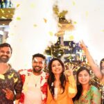 Kinjal Rajpriya Instagram - आज यह सभी मंच पर होकर सोचती हूँ कि आज़ादी क्या है !! एक विचार, एक स्वप्न से शुरुआत की थी..आज लाखों की उम्मीद हूँ..उनका प्रेम, उनका आदर हूँ! आज़ादी यूँ ही नहीं मिलती, उसे कमानी पड़ती है…मेहनत, लगन और ईमानदारी से ✨आशा करती हूँ आप और हम, आज़ाद रहे आबाद रहे 🙏 #IndependenceDay #2023 #3Ekka #25thaugust
