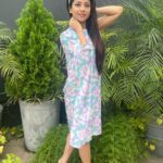 Kinjal Rajpriya Instagram - Being #Kalrav ni #Mansi.. from #3Ekka થઇ જાઓ તૈયાર…. સાદગી સાથે એક વાર ફરી આવી રહી છું, તમારું દિલ જીતવા ❤️ શો બાજીના એક્કાની છે સાદગીની રાણી ઉત્તરને દક્ષિણની આ જોડી છે કેવી મજાની! #18thAugust2023 Outfit: @muditapateldesigns Style by : @ishhaa_nagar W/: @rudradave33