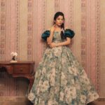 Kinjal Rajpriya Instagram - Elsa of Arendelle ❄️ Wanted to do my favourite Disney Princess look since forever.. #Princess turned #Queen of #3Ekka #QueenOfHearts #PremierLook #Elsa #Frozen #Disney Outfit @hv_studio22 Co-styled by @ishhaa_nagar Hair & MakeUp @ar_makeupofficial Photographed by @gaurang.anand Idea behind this look, by yours truly 😇