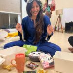 Kinjal Rajpriya Instagram – Baby pandaa in the house 🐼 badhaay ne happy-budday wishes mate thank you che 🙏

#HasvuAneHasavtaRehvu #BirthdayAmthiBauChagaviyeChiye #ExcitementMatlabKya 😅 #KahaanBethaHoon #KiskeSaathBethaHoon #ControlUdayControl 🤣#HaveBijuShuExcitingKariye #NavratriNiTaiyari ??