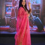Kinjal Rajpriya Instagram – Ghani Khamma 🙏
🎧Jukebox from our film #VarPadharavoSaavdhan now streaming on all platforms 🤓

Flavour of Gujarat in Karnataka:
Outfit by @asopalav 
Clicked by @click_basya