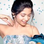 Kinjal Rajpriya Instagram – I have an everlasting love for Indian/Ethnic outfits but I couldn’t silence the lil girl in me who just wants to build a snowman !! Here’s to the Disney Princess all dressed up in her castle 🏰❄️

I hope she’s there…alive in you too, that lil Princess..! So, which one are you- Elsa or Anna ? Or ? 🐣

“Do you wanna build a snowman ?
Come on let’s go and play
I never see you any more
Come out the door
It’s like you’ve gone away!” 

Just something to think of…! Love & Light to you all ✨

Thanks to my wonderful team for giving me my favourite Princess Look💕 
Outfit by @hv_studio22 
Make Up & Hair by @ar_makeupofficial 

@ishhaa_nagar @hiralthakkar7747