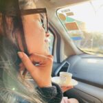 Kinjal Rajpriya Instagram - ચા નો ટાઇમ થ્યો નઇ ? ગુજરાતી ઘરો માં રોજેરોજ સંભળાતું વાક્ય 👌 દેશી વાઇબ્ઝ are best vibes✌🏼#WeRockMan #And #WeAreTheBest 😃