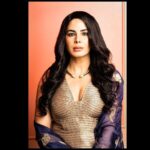 Kirti Kulhari Instagram - #koka 🤭 Wearing: @raw_mango Jewellery: @amrapalijewels Heels: @oceedeeshoes Styling: @shivangiishrivastav @tryambakam_shivangishrivasta Assisted by: @_rashmichandak Hair: @alistan_fernandes Makeup: @nishaa.guptaa Photography: @abhidhanirvanasharma @shivangaze Studio: @dreamfactorystudio2022