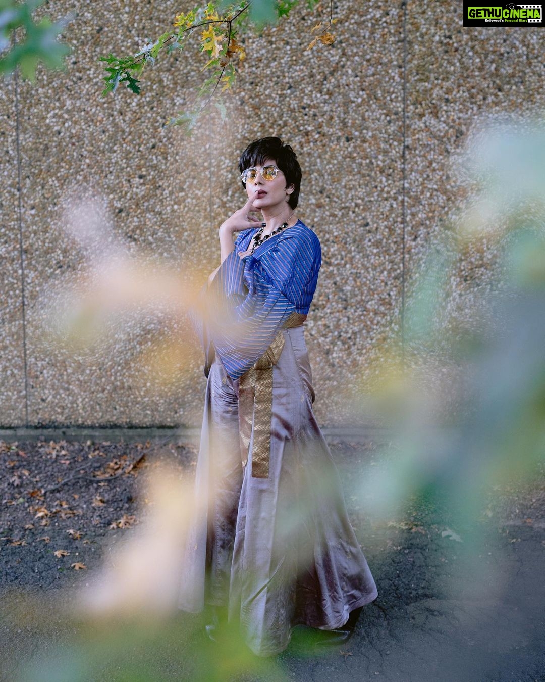 Kirti Kulhari Instagram - A walk in the woods… walk with me 🌼 The team : Styling : @sandeepravi89 Outfit: @maisontai Photographer: @krimesh @crossover_studios Makeup: @rachna.mua Hair: @vanitysisters.t & @silk_angels @redbisonproductions 💗 #highfashion #nyc #photography #streetstyle #awalkinthewoods