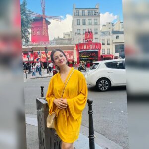 Koel Mallick Instagram - When in Paris…. Eiffel tower to Moulin Rouge …. 🫶🥰
#europetravel #traveldiaries #europetrip2013 #liberating #fun #happiness #life