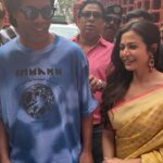 Koel Mallick Instagram - When Ronaldinho meets Mitinmashi….❤️ #jongolemitinmashi #love #ecology #jungle #cinema #happiness #life #pujo2023 #thispuja