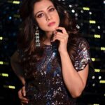 Koel Mallick Instagram - It is the quarter final round #dancedancejuniorseason3 … Today & tomorrow I will be there @starjalsha 9.30pm!!!! You can’t miss it!!!!🫶😍🥰💃💕 #dance #fun #love #passion #challenge #strength #discipline #koelকথা