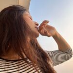 Koel Mallick Instagram - As Sun serves the best filter ! 💃🤩 love & light !!!!🌞❤️ #happysunday #nofilterneeded #love #glitter #glow #joy #blessings #life #koelকথা