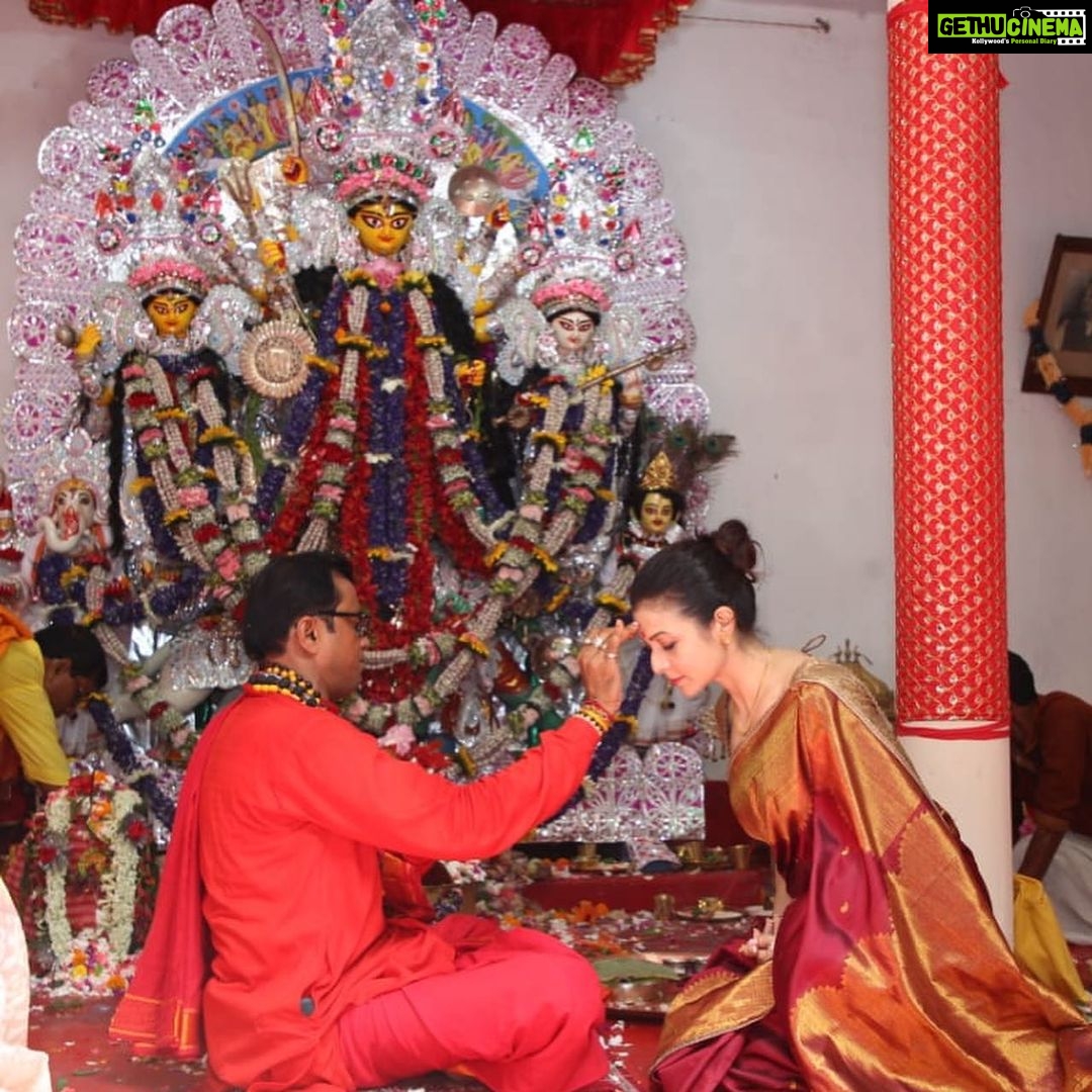 Koel Mallick Instagram - š #pujovibes #durgapuja2022 #pujo #happiness #peace #love #koelą¦ą¦„া