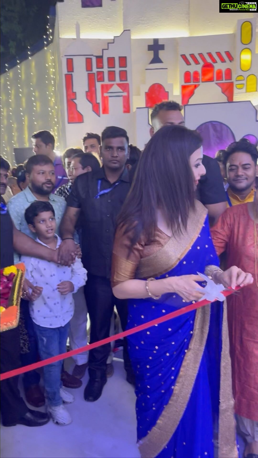 Koel Mallick - 170.2K Likes - Nayer Pally Sealdah Durga Puja Committee
#durgapujo #happiness #love #pujo2022 #pujovibes #koelকথা
