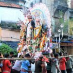 Koel Mallick Instagram - শুভ বিজয়া...বড়দের আমার প্রণাম, ছোটদের অনেক ভালোবাসা! সুস্থ থাকুন...সুখে থাকুন, শান্তিতে থাকুন...ভালো থাকুন...সকলকে ভালো রাখুন...🙏 #bijoyadashami #durgapujo2022 #pujovibes #blessings #love #happiness #koelকথা Bhawanipore Mallick Bari