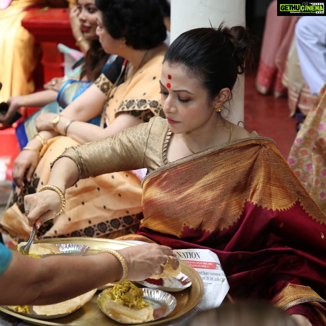 Koel Mallick Instagram - š #pujovibes #durgapuja2022 #pujo #happiness #peace #love #koelą¦ą¦„া