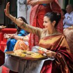 Koel Mallick Instagram - মহা নবমীর শুভেচ্ছা🙏 #pujovibes #pujo2022 #durgapuja2022 #love #happiness #koelকথা Bhawanipore Mallick Bari