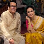 Koel Mallick Instagram - শুভ মহাষষ্ঠীর শুভেচ্ছা 🙏 #durgapujo #pujo2022 #pujovibes #happiness #smile #koelকথা Bhawanipore Mallick Bari