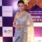 Koel Mallick Instagram - Honoured & humbled to be receiving the ‘Pride of Bengal Award’ from Young Leaders Forum,ICC…thanks to all for the love & blessings, that makes my journey all the more fulfilling!🙏 #gratitude #happiness #life #positivity 😇💕