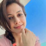 Koel Mallick Instagram - Be happy for this moment!… this moment is your life!!❤️ #happysunday #positivevibes #love #goodday #koelকথা 💕💕💕💕💕