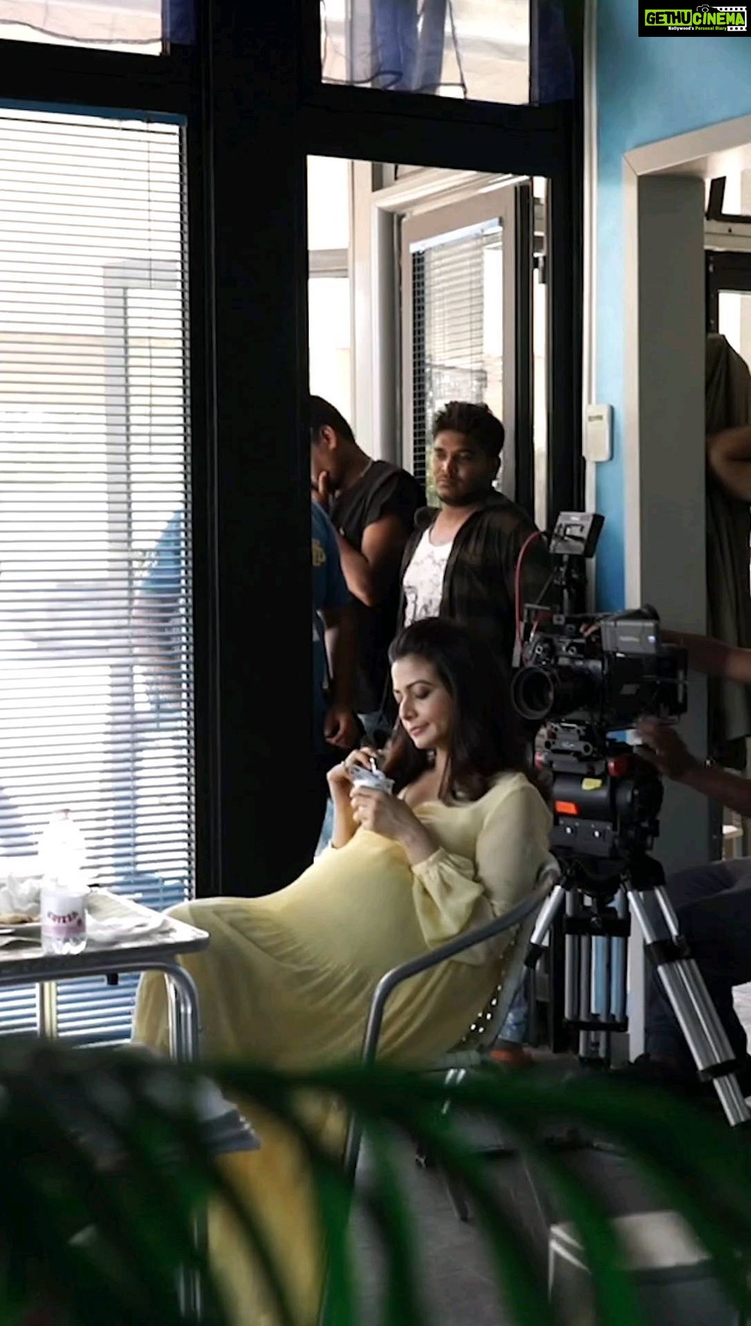 Koel Mallick Instagram - Behind the scene moments from #Bony! #sundaythrowback #throwback #behindthescenes #koelকথা