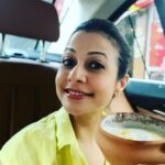 Koel Mallick Instagram - Rubbing off my milk moustache my Sunday gets sunnier with a phataphati lassi with a thick layer of malaiiiii which I invariably ask them to double up🤩💃😋😙😜 #sunday #sundayfunday #happiness #koelকথা