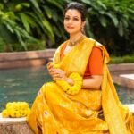 Koel Mallick Instagram - সরস্বতী পুজোর শুভেচ্ছা সবাইকে! #saraswatipuja #koelকথা