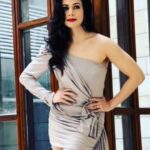 Koel Mallick Instagram - Pose pose pose😝😜🥰💃