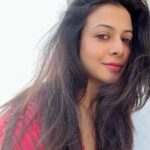 Koel Mallick Instagram - End of the year…as heart inclines to retrospection… 💗 #positivevibes #positivity #positivelife #koelকথা