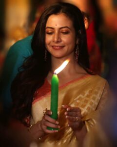 Koel Mallick Instagram - 🙏
#madurga🙏 #happiness #love #peace #health #blessings #cinema #jongolemitinmashi #pujo2023 #thispuja