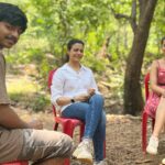 Koel Mallick Instagram - Real moments from the reel life of #jongolemitinmashi #pujo2023 #thispuja #wildlife #ecology 🐘✌️ Saranda forest