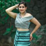 Komal Sharma Instagram - Amalgamating high spirits with stunning presence brings up the ethereal beauty Pro - @a._john_pro Captured by- @sureshsuguphotography #komalsharma #actress #shoot #bollywoodactress #saree
