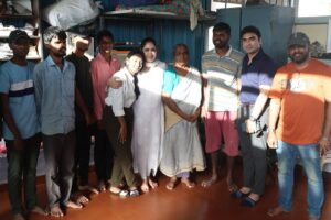 Komal Sharma Instagram - The best and most beautiful things in the world cannot be seen or even touched. They must be felt with the heart. I feel so lucky to celebrate my birthday with such beautifully abled souls at satyamev jayate trust for blind ,thank you for making my day @a._john_pro all possible because of ur effort,my sincere thanks to @gokul___chand @figen_cinemas for all ur support 😃🙏🏻
#komalsharma #komalsharmabirthday #blessedlife #blindisbeautiful