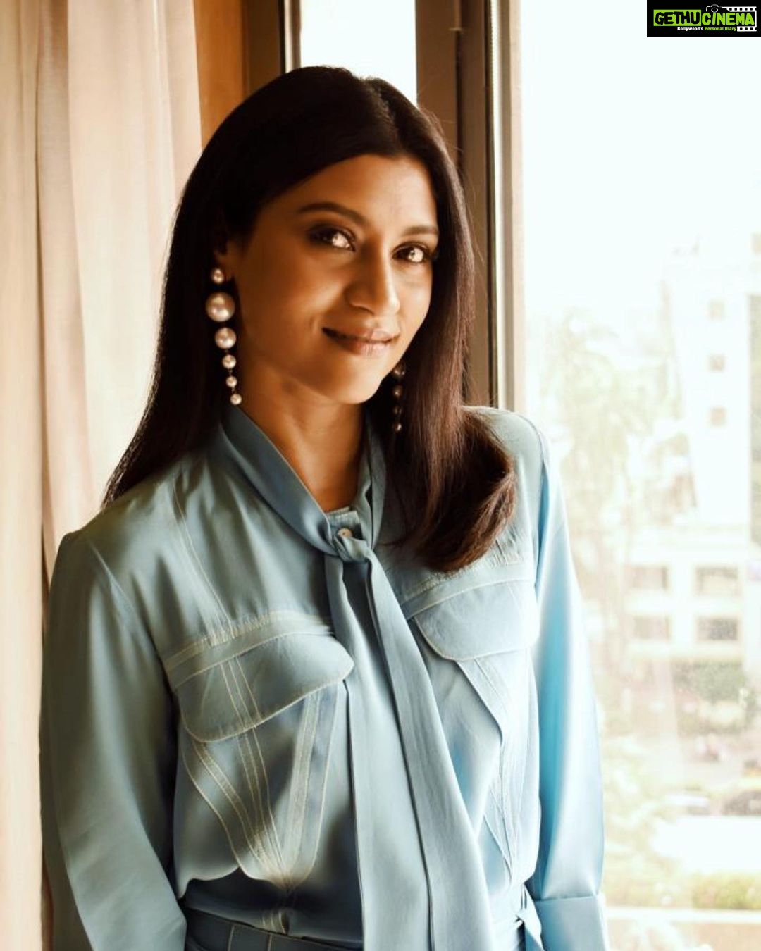 Konkona Sen Sharma Instagram - Mumbai Diaries Season 2 is here! And according to @shreyadhan13 it’s bigger, better and wetter :) Have you watched it yet? Outfit: @lovebirds.studio Jewellery: @goldenwindow @ascend.rohank Rings: @minerali_store Styled by @damini_styles Team: @niddhii_jain Hair: @nimishahshah210 Makeup: @seldon_makeup Photographer: @pehelaggarwal