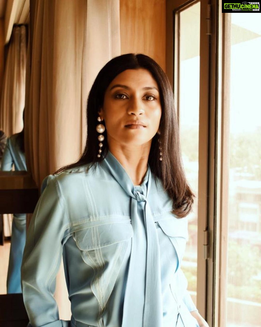 Konkona Sen Sharma Instagram - Mumbai Diaries Season 2 is here! And according to @shreyadhan13 it’s bigger, better and wetter :) Have you watched it yet? Outfit: @lovebirds.studio Jewellery: @goldenwindow @ascend.rohank Rings: @minerali_store Styled by @damini_styles Team: @niddhii_jain Hair: @nimishahshah210 Makeup: @seldon_makeup Photographer: @pehelaggarwal