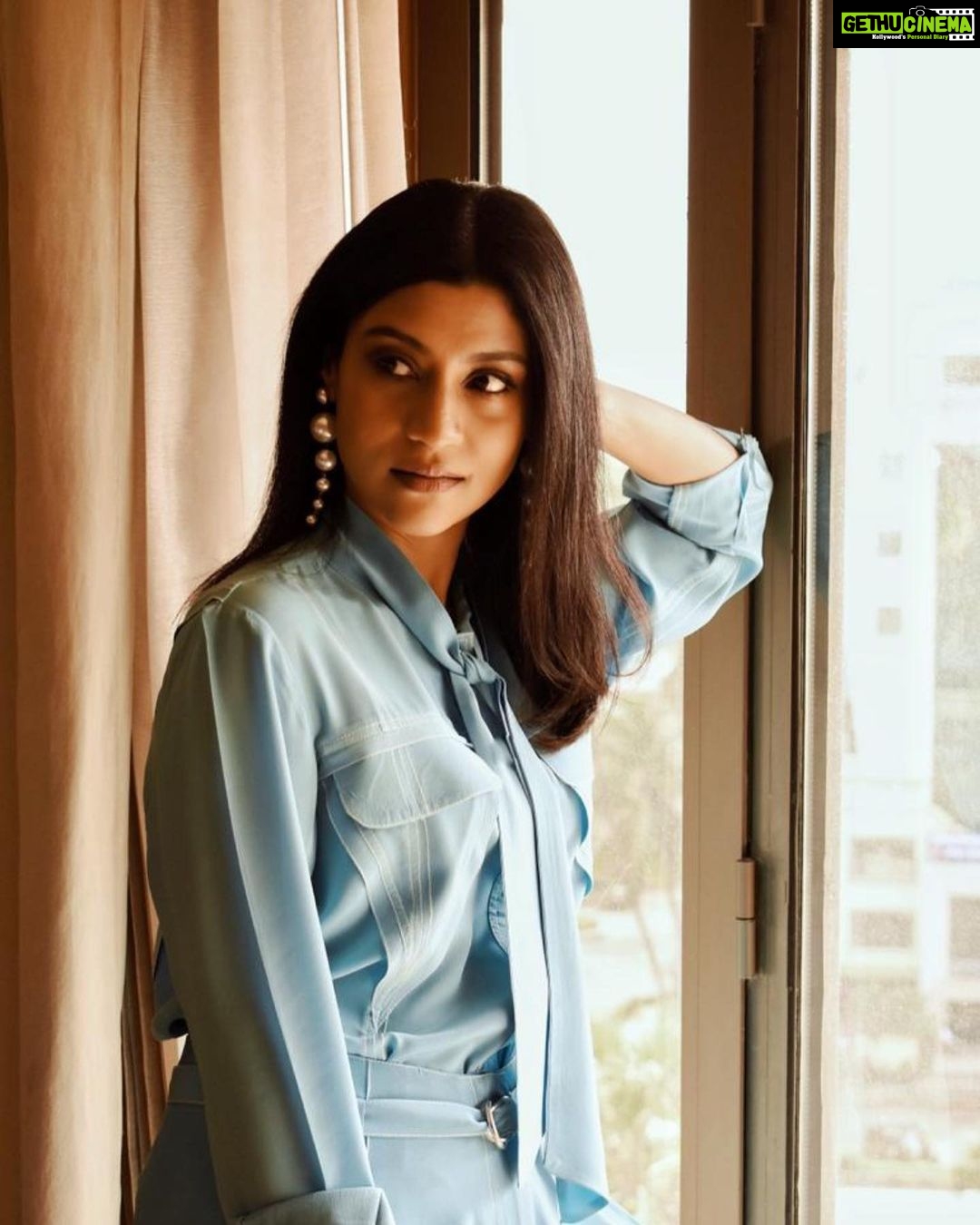 Konkona Sen Sharma Instagram - Mumbai Diaries Season 2 is here! And according to @shreyadhan13 it’s bigger, better and wetter :) Have you watched it yet? Outfit: @lovebirds.studio Jewellery: @goldenwindow @ascend.rohank Rings: @minerali_store Styled by @damini_styles Team: @niddhii_jain Hair: @nimishahshah210 Makeup: @seldon_makeup Photographer: @pehelaggarwal