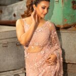 Koushani Mukherjee Instagram – A Saree Isn’t Option It’s Priority !!!!

Styling @stylebysumit 
Hair @moumitasani 
Makeup @makeupartist.sourab 
Pic Courtesy @sayantan_dutta_photography 

For the promotions of #AbarProloy which premieres from 11th Aug only on @zee5