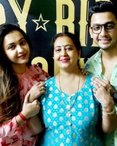 Koushani Mukherjee Instagram - Happy Birthday My Main ♥️🤗🌟🧿
I Have Been Blessed With the Best….
Words Can’t describe what u mean to me and I want to celebrate You my whole life 
Happy Birthday daddy from @hey_buddyhere 

HAPPY BIRTHDAY STAR @bonysengupta ♥️