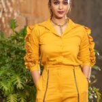 Koushani Mukherjee Instagram – 💛💛